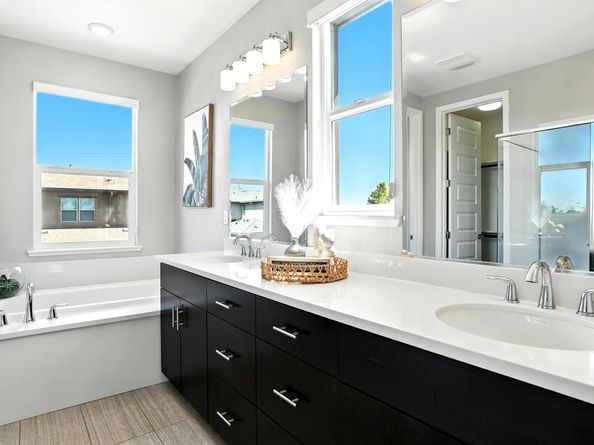 477 Mitchell Ave, Alameda CA 94501
