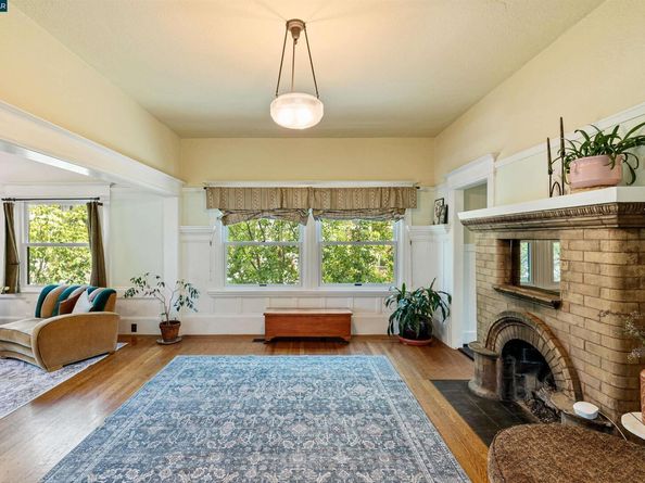 2840 11Th Ave, Oakland CA 94610