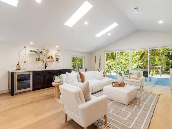 15 Manzanita Terrace, Orinda CA 94563