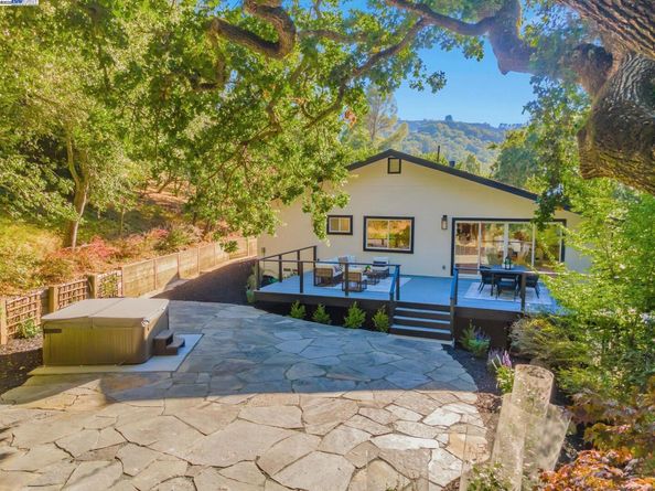 15 Manzanita Terrace, Orinda CA 94563