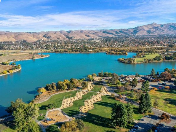 4403 Burke Way, Fremont CA 94536