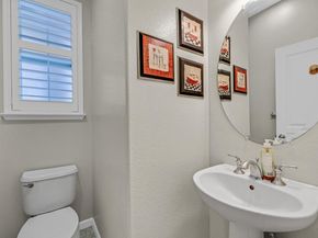 200 Old Oak Ln 3, Hayward CA 94541