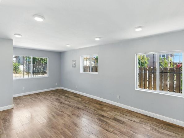 5821 E 17th Street, Oakland CA 94621