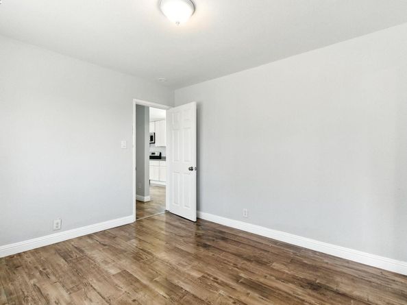 5821 E 17th Street, Oakland CA 94621
