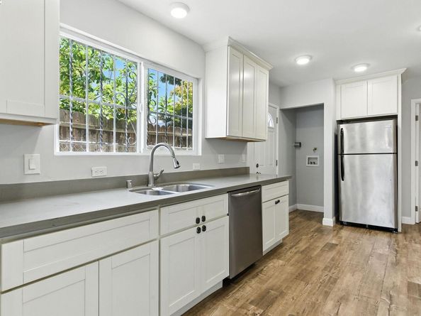 5821 E 17th Street, Oakland CA 94621
