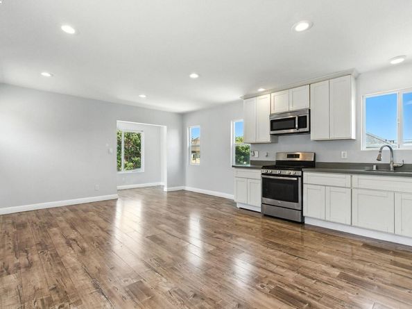 5821 E 17th Street, Oakland CA 94621