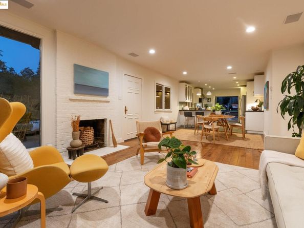 5671 Estates Dr, Oakland CA 94618