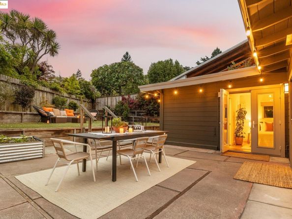 5671 Estates Dr, Oakland CA 94618