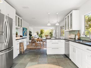5671 Estates Dr, Oakland CA 94618
