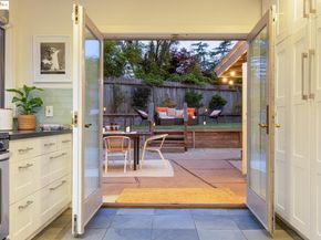 5671 Estates Dr, Oakland CA 94618