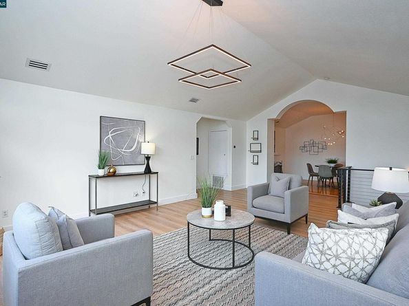 7548 Altura Place, Oakland CA 94605