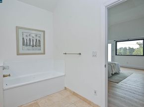 7548 Altura Place, Oakland CA 94605