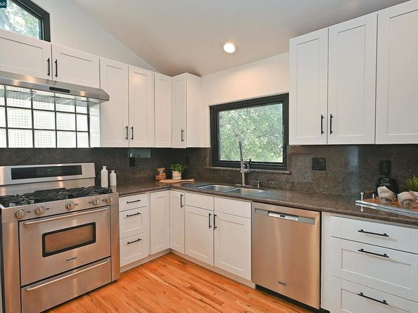 7548 Altura Place, Oakland CA 94605