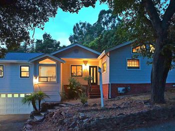 7548 Altura Place