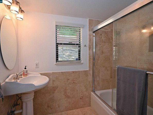 7548 Altura Place, Oakland CA 94605