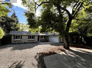 55 Normandy Ln