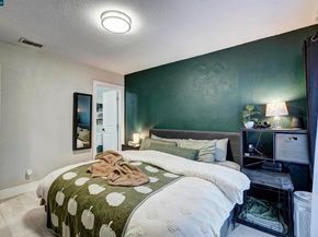 1324 104th Ave, Oakland CA 94603