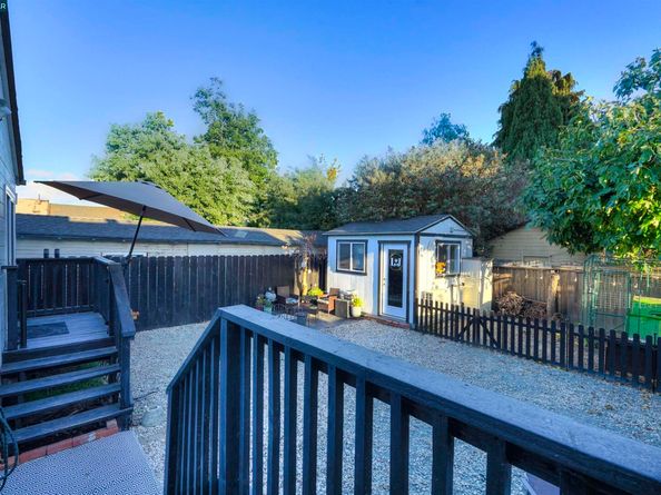 1324 104th Ave, Oakland CA 94603
