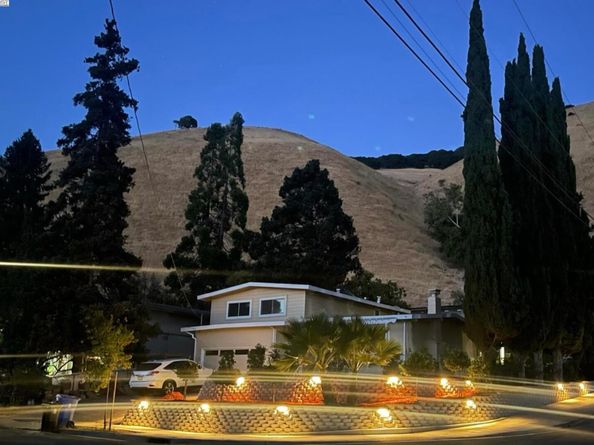 38526 Canyon Heights Drive, Fremont CA 94536