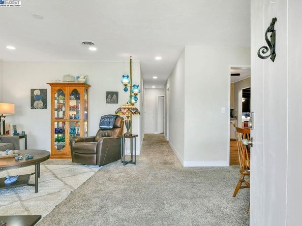 1311 Via Manzanas, San Lorenzo CA 94580