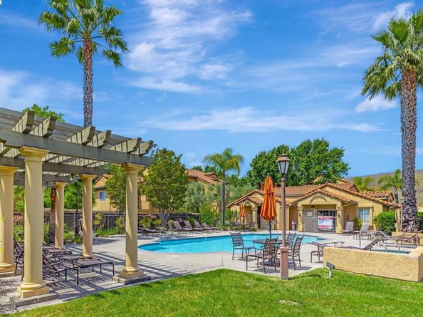 490 Bollinger Canyon Ln 367, San Ramon CA 94582