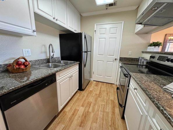 490 Bollinger Canyon Ln 367, San Ramon CA 94582