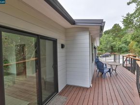 946 Risa Road, Lafayette CA 94549