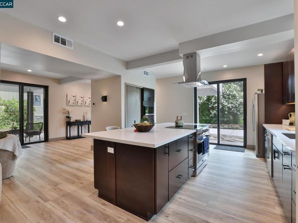 946 Risa Road, Lafayette CA 94549