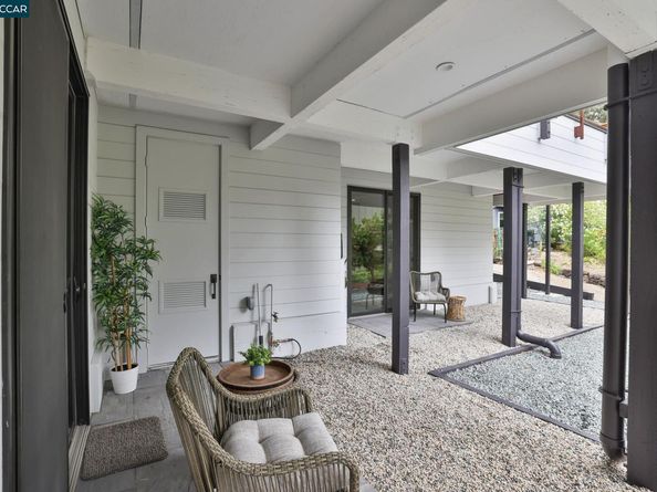 946 Risa Road, Lafayette CA 94549