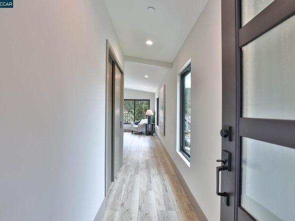 946 Risa Road, Lafayette CA 94549