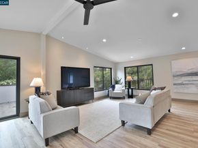 946 Risa Road, Lafayette CA 94549