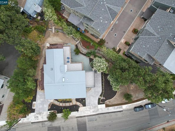 946 Risa Road, Lafayette CA 94549