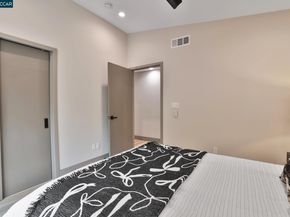 946 Risa Road, Lafayette CA 94549
