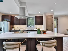 946 Risa Road, Lafayette CA 94549