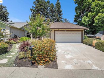 1039 Village Oaks Drive