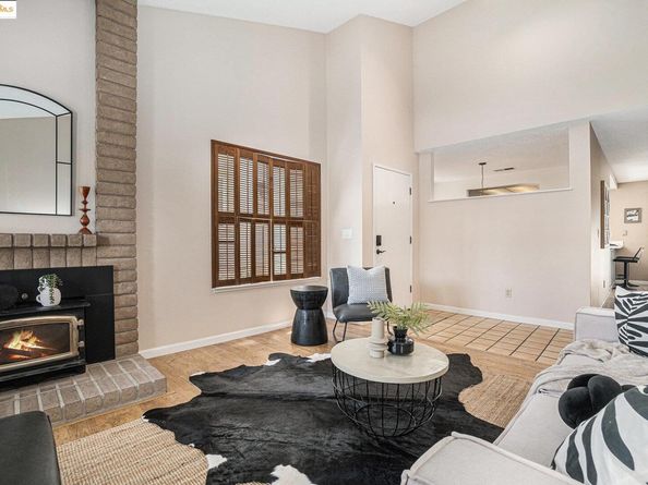 1039 Village Oaks Drive, Martinez CA 94553