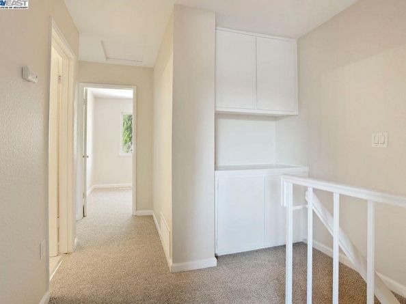 1048 Spring Valley Cmn, Livermore CA 94551
