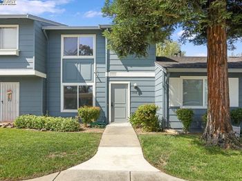 1048 Spring Valley Cmn