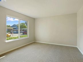 1048 Spring Valley Cmn, Livermore CA 94551
