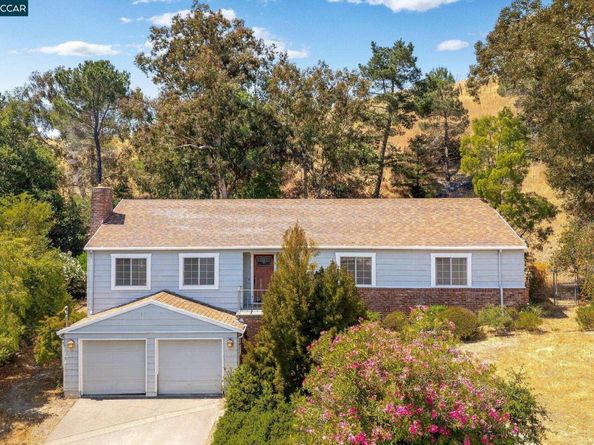 45 La Salle Dr, Moraga CA 94556