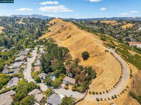 45 La Salle Dr, Moraga CA 94556