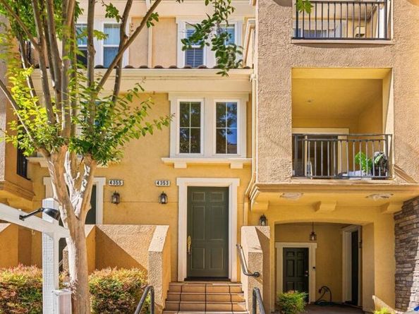4353 Fitzwilliam St, Dublin CA 94568