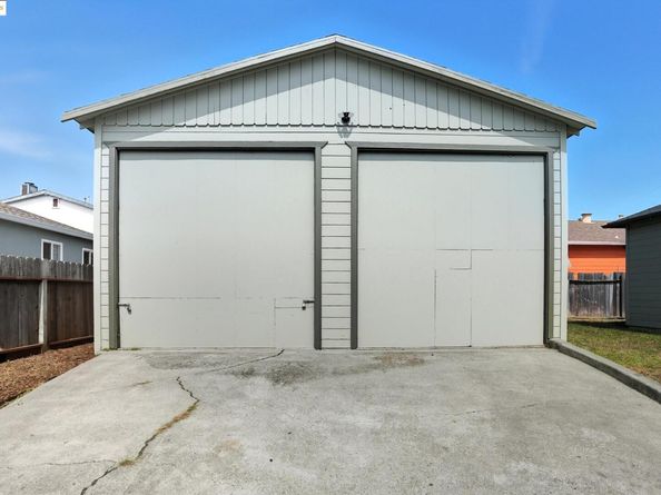 557 S 22nd St, Richmond CA 94804