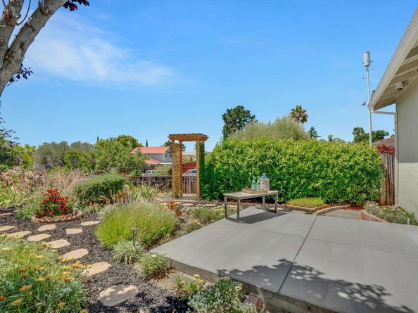 355 Appian Way, Union City CA 94587