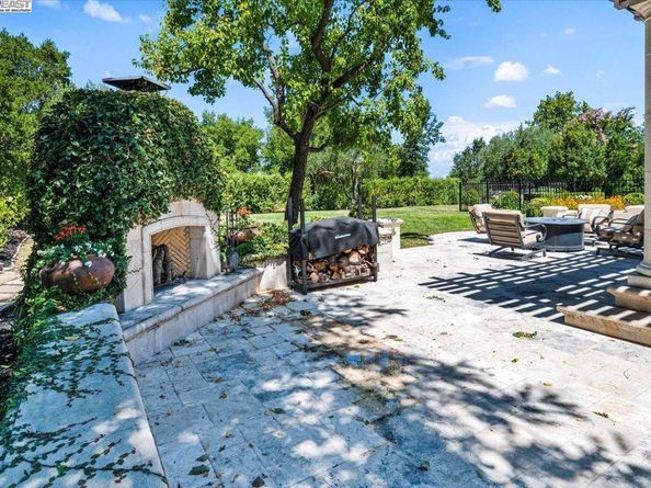 1137 Via Di Salerno, Pleasanton CA 94566