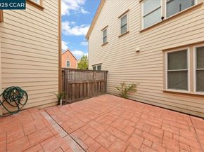 2003 De Anza Ln, Hercules CA 94547