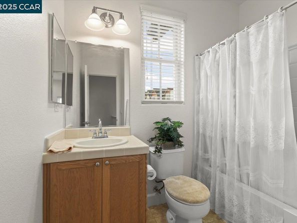 2003 De Anza Ln, Hercules CA 94547