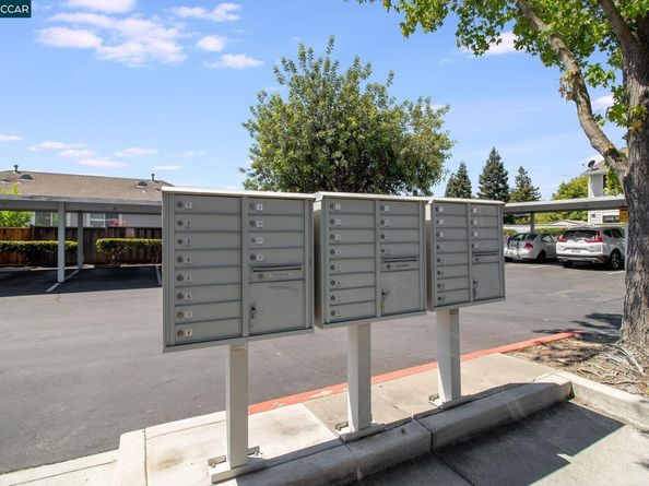 90 Elder Dr C, Pacheco CA 94553