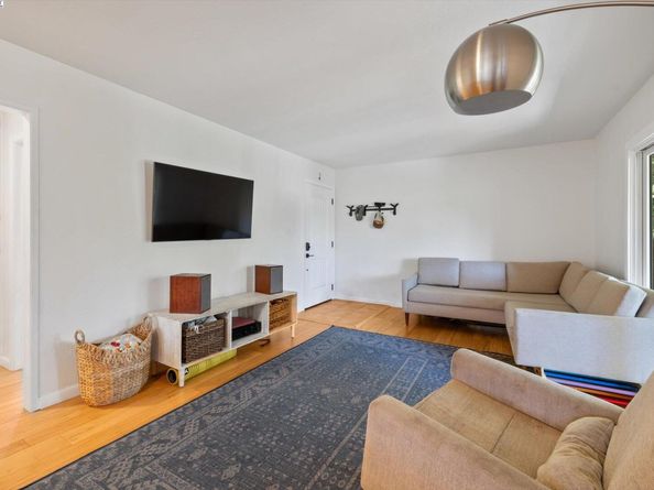 3412 Wyman St, Oakland CA 94619