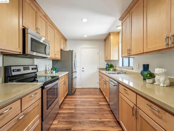 589 Evangeline Way, Hayward CA 94544
